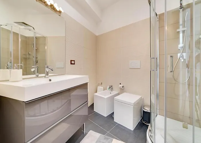 Luxury, Large Flat With Terrace On Vatican Walls